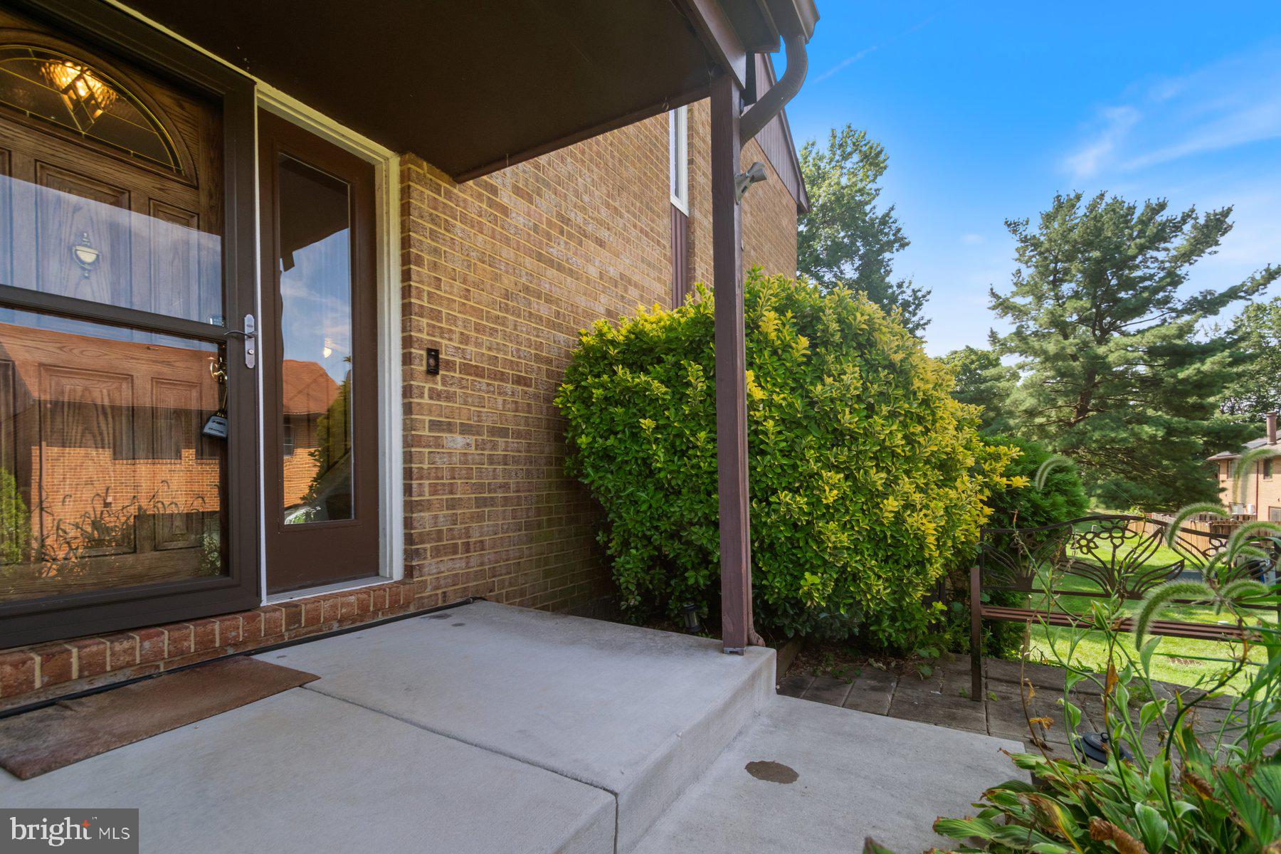 5855 WHISPER WAY 19-08