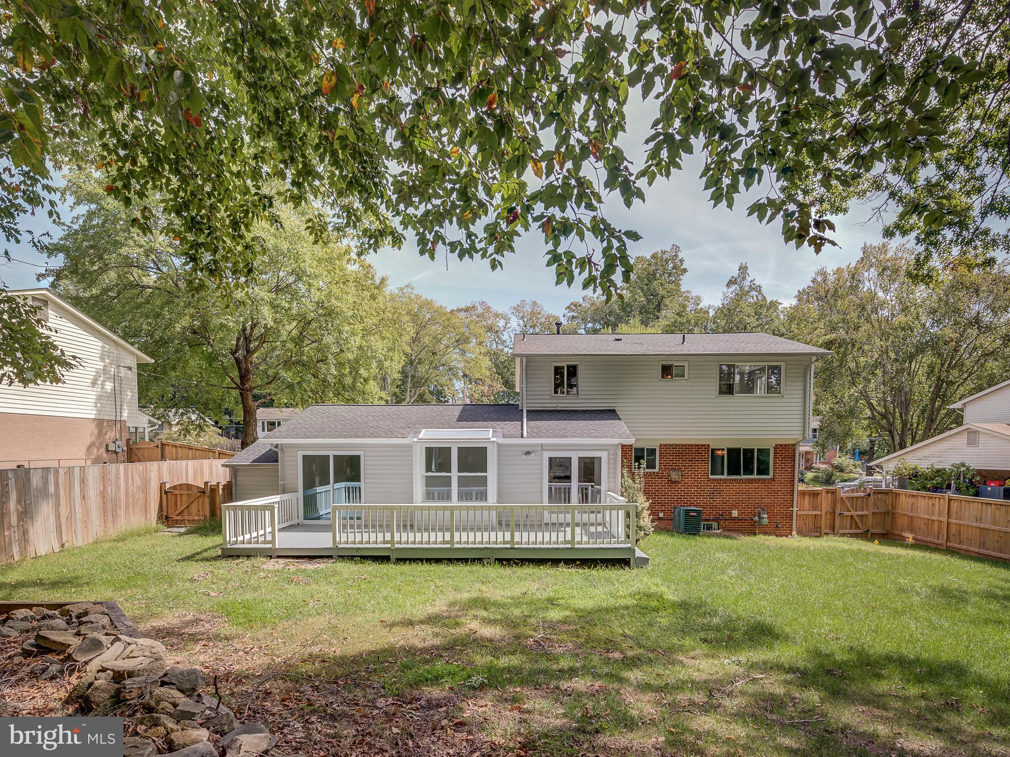 WEST SPRINGFIELD VILLAGE - Residential Lease