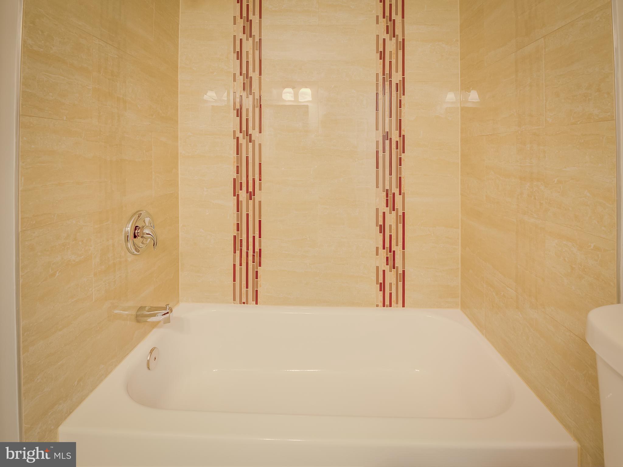 WEST SPRINGFIELD VILLAGE - Residential Lease