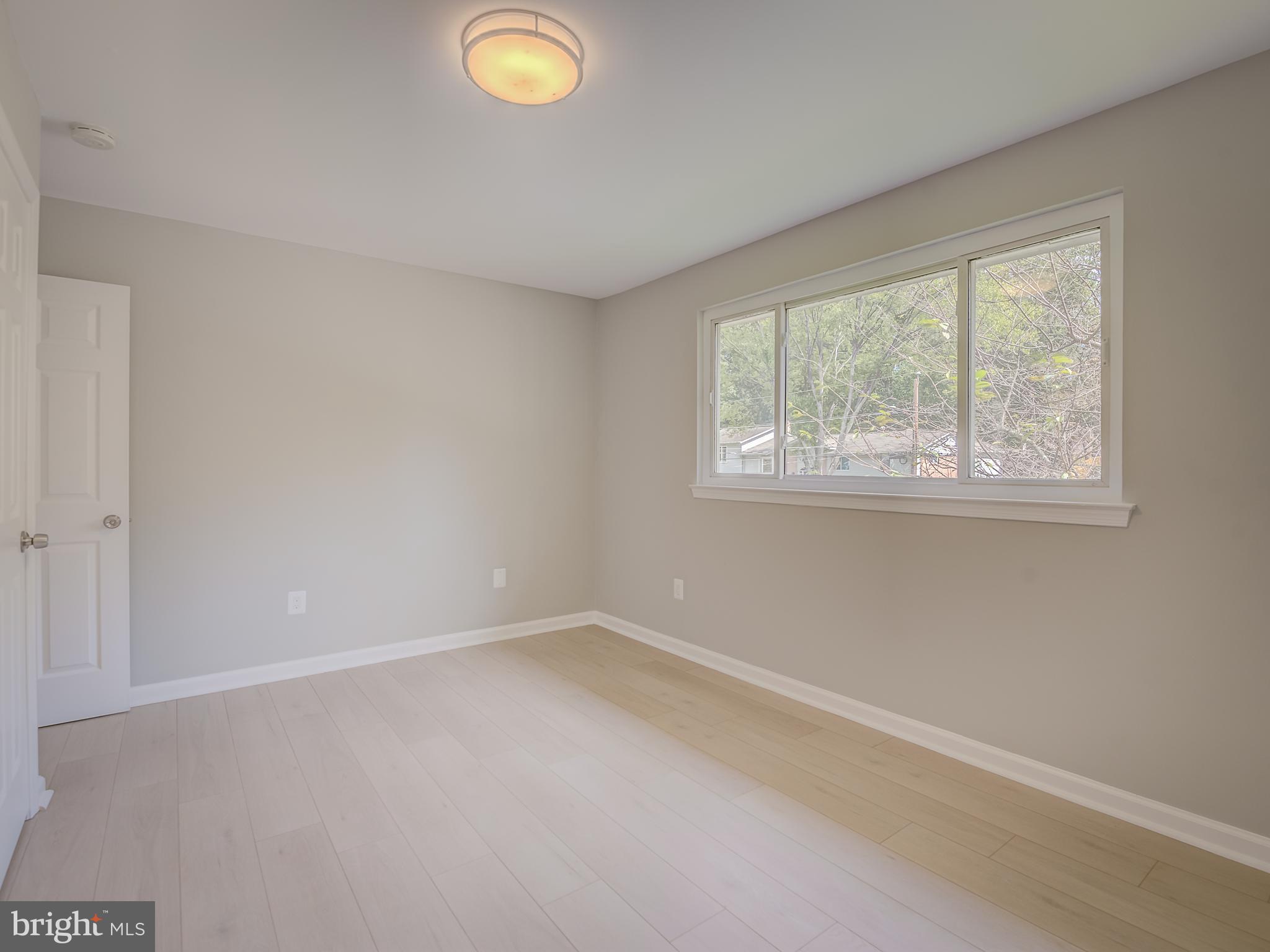 WEST SPRINGFIELD VILLAGE - Residential Lease