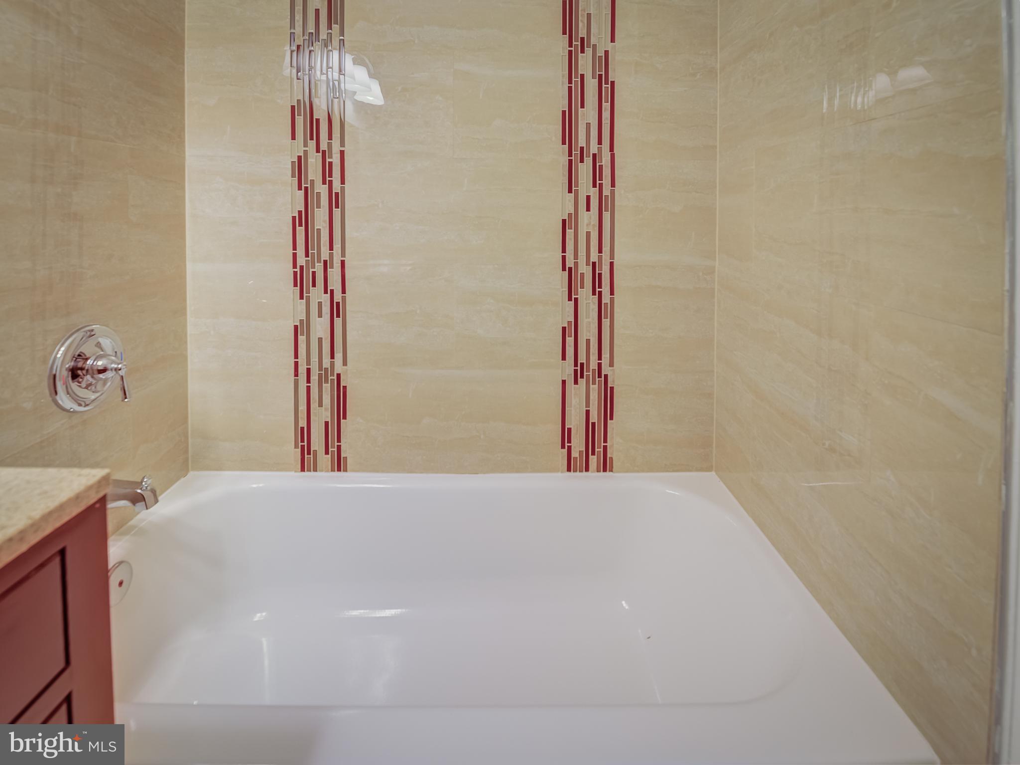 WEST SPRINGFIELD VILLAGE - Residential Lease