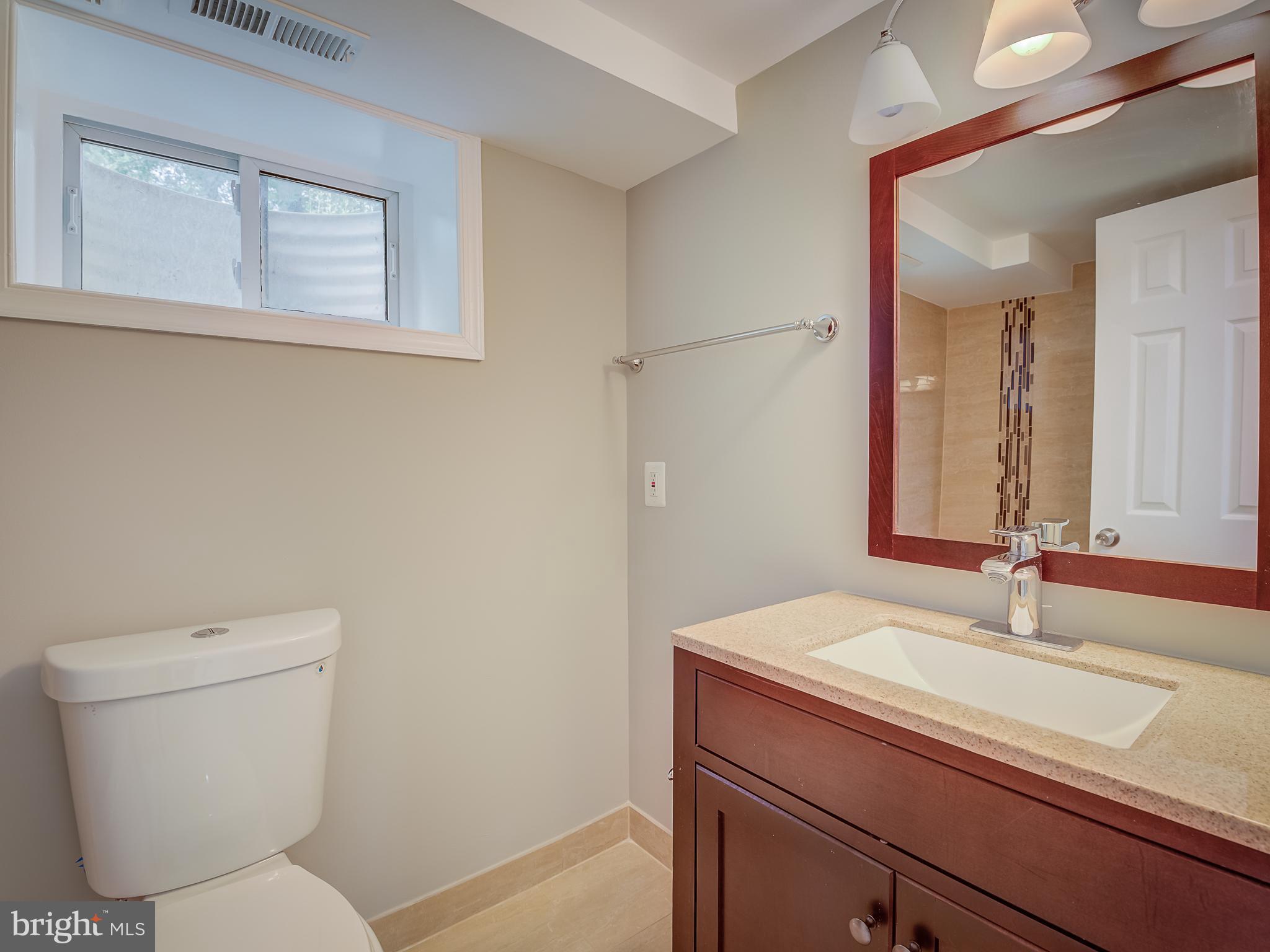 WEST SPRINGFIELD VILLAGE - Residential Lease