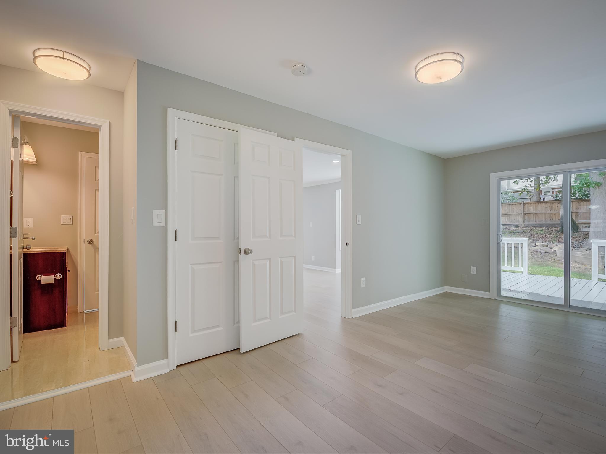 WEST SPRINGFIELD VILLAGE - Residential Lease