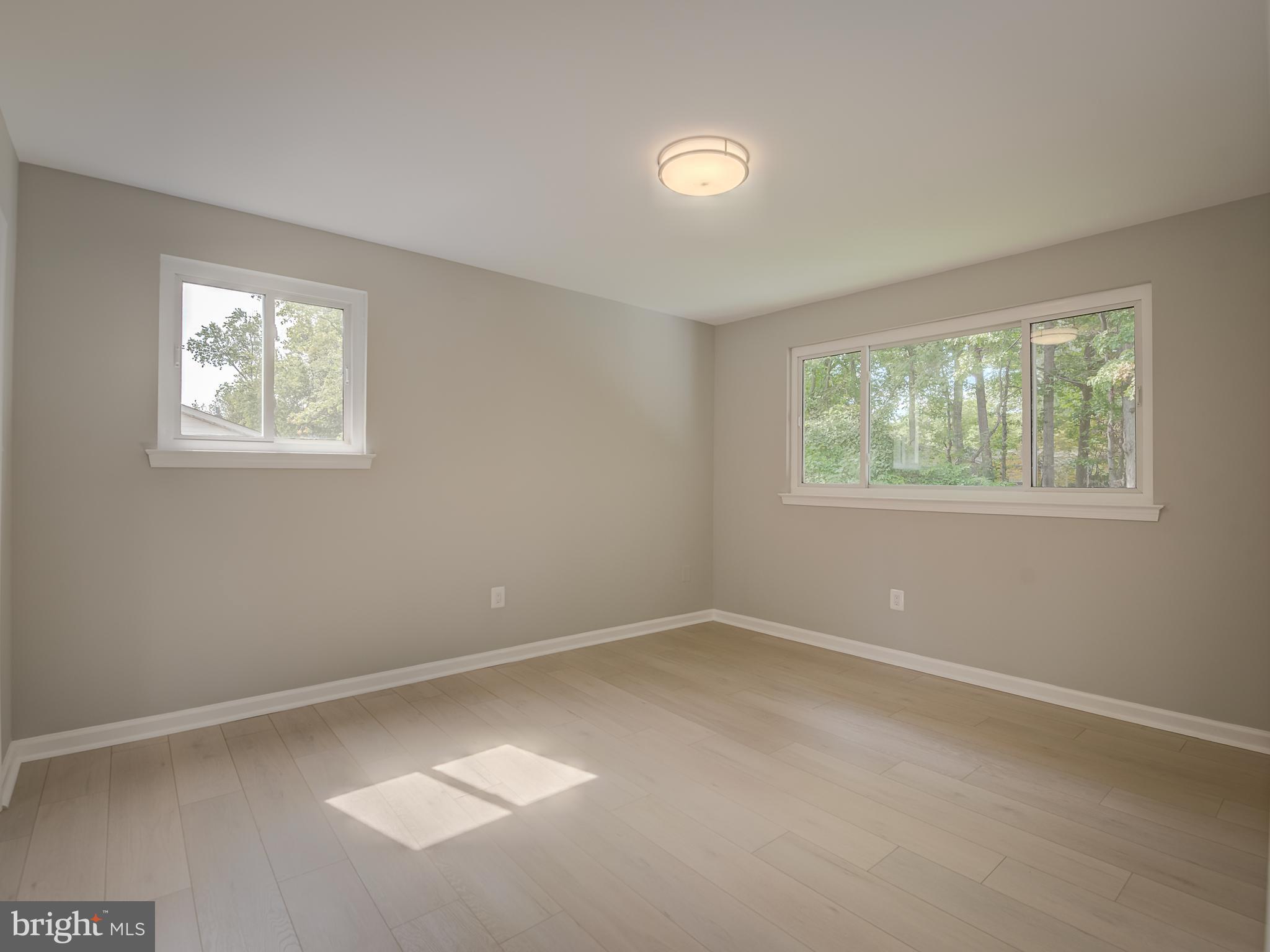 WEST SPRINGFIELD VILLAGE - Residential Lease