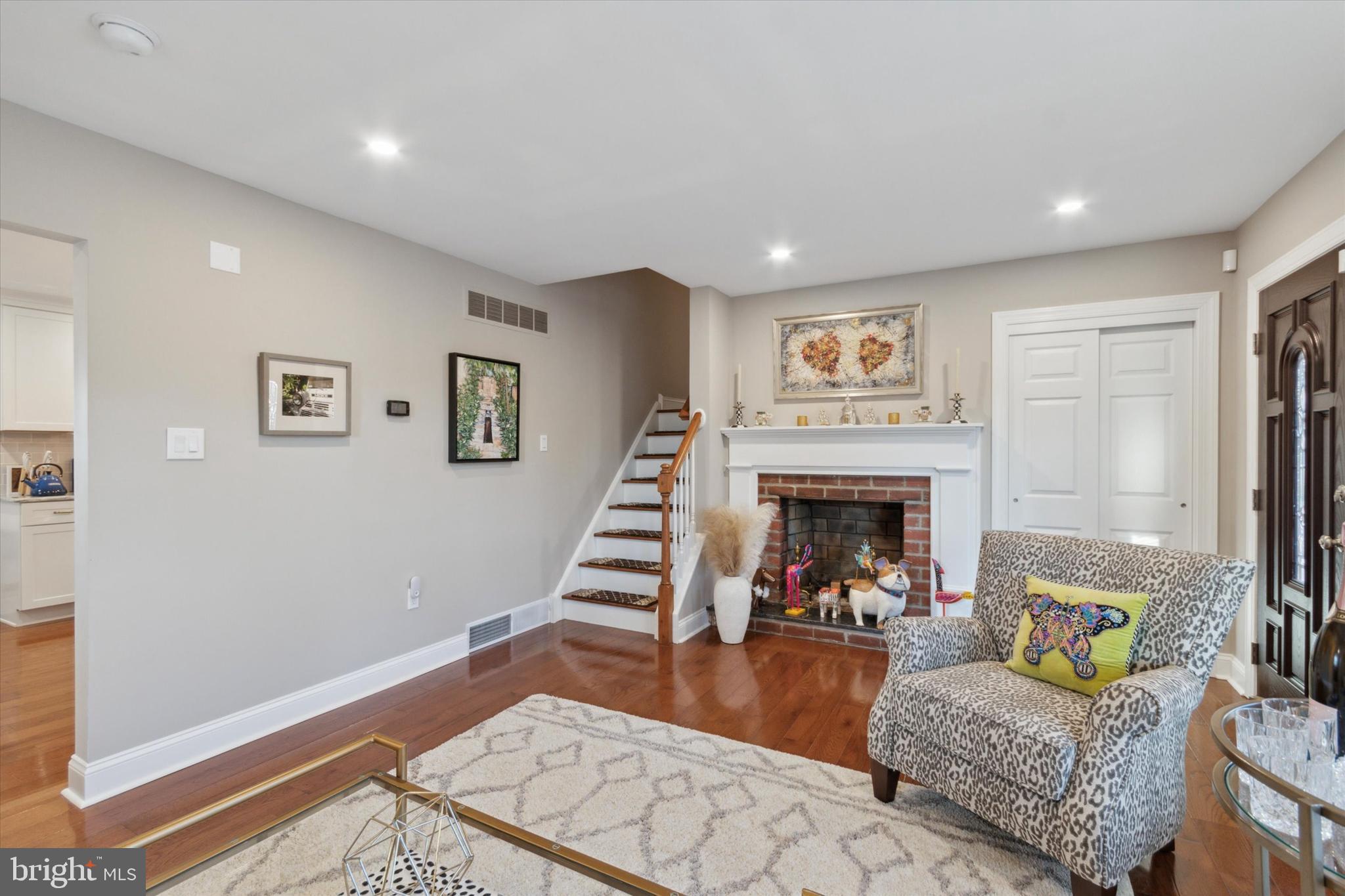ELKINS PARK - Residential