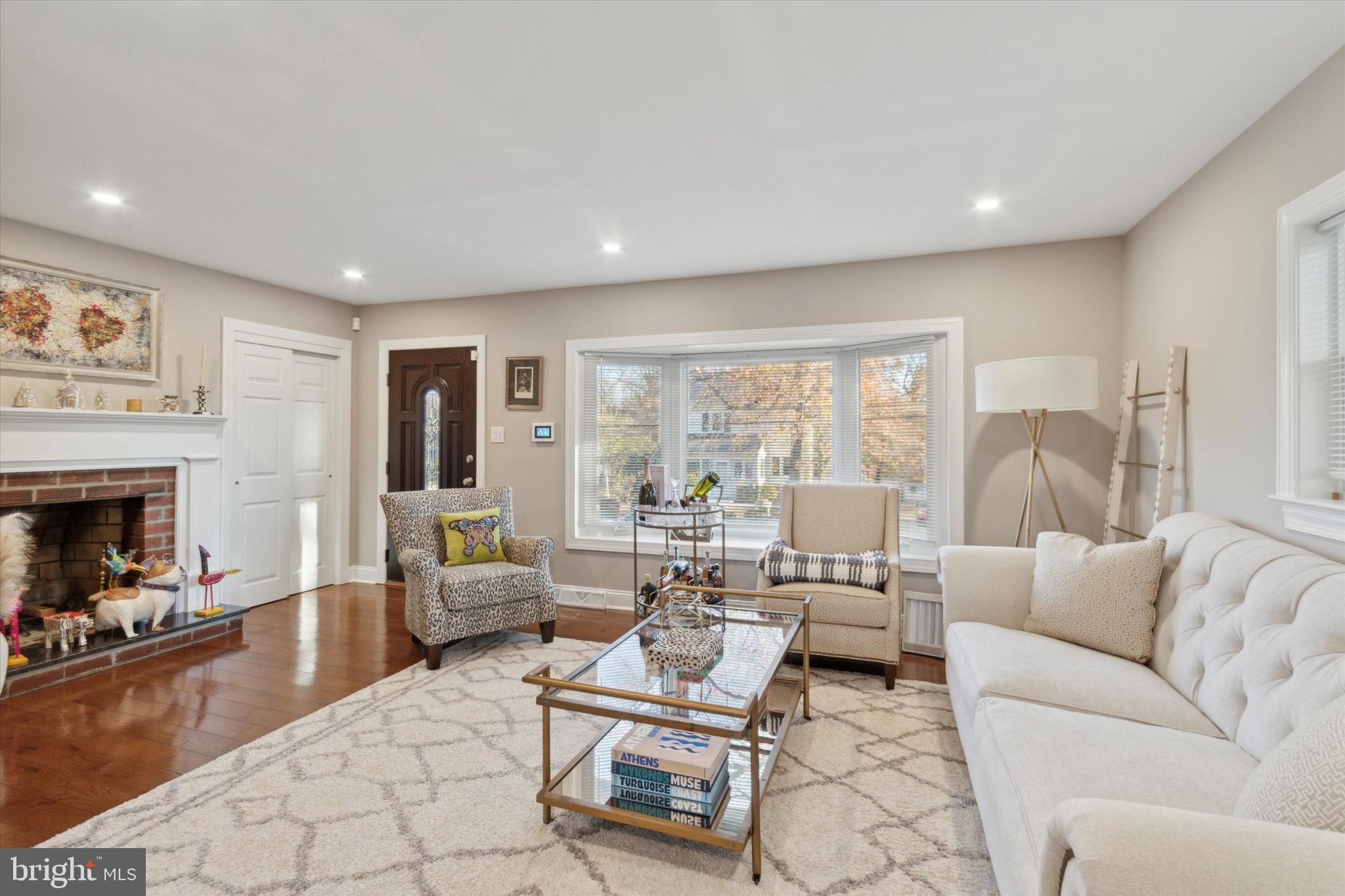 ELKINS PARK - Residential