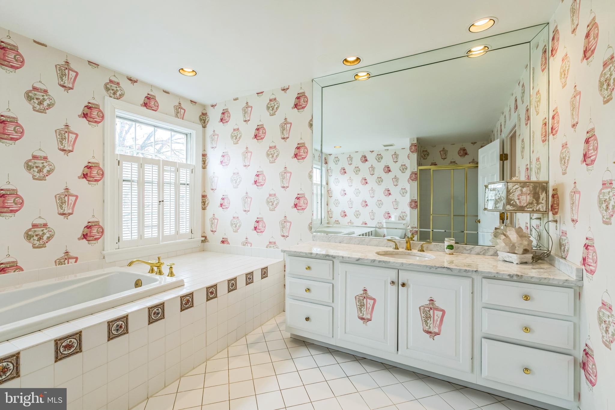 BELLE AIRE - Residential