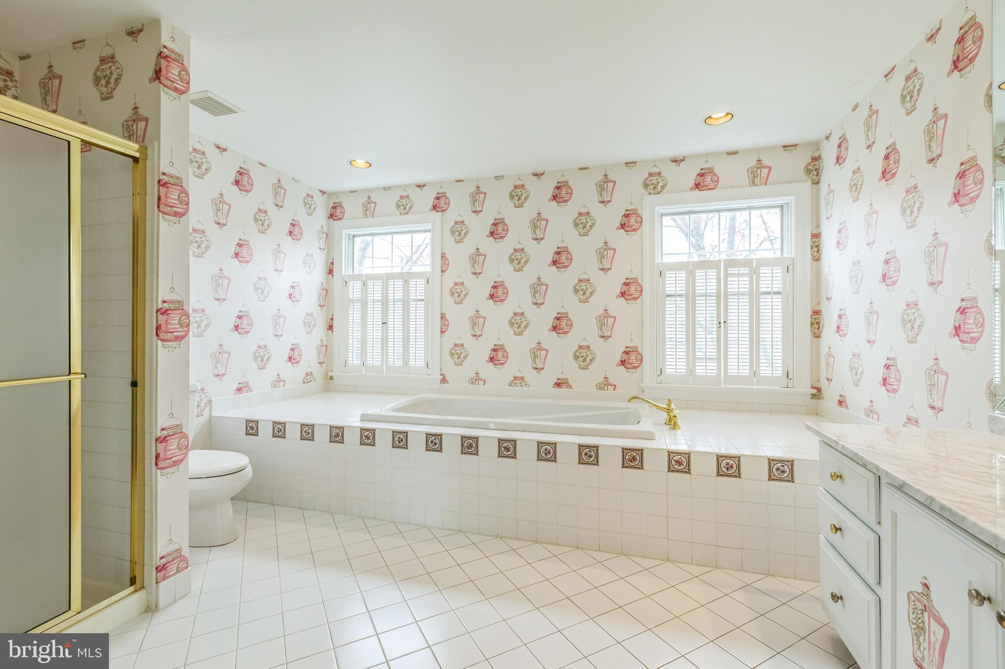 BELLE AIRE - Residential