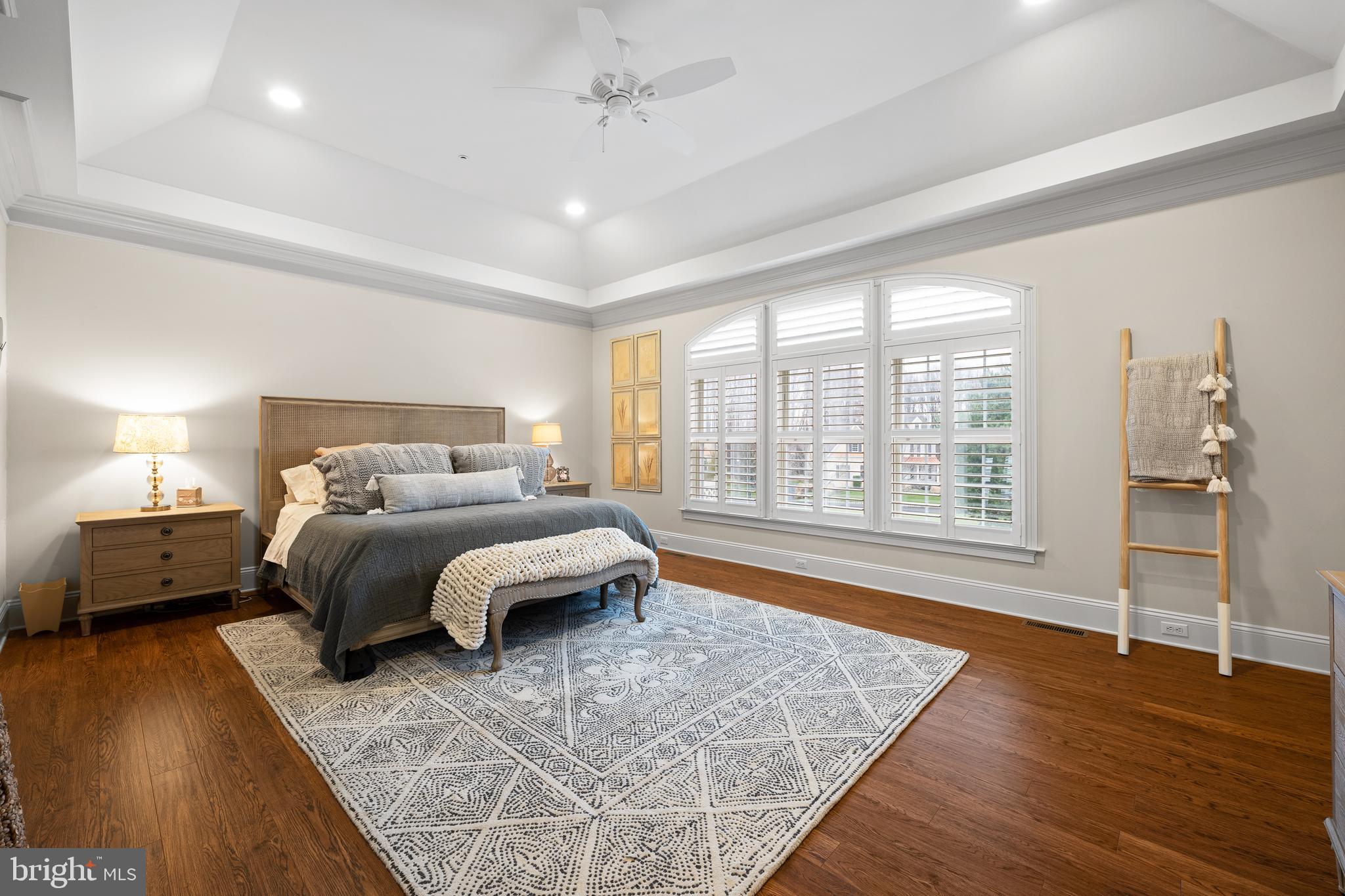 WALNUT HILL - Residential