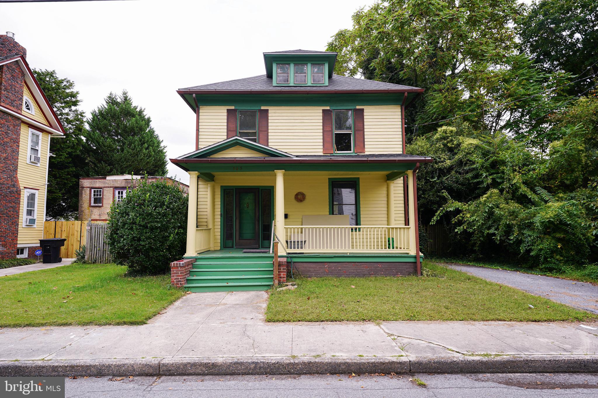 NEWTOWN HISTORIC DISTRIC - Residential