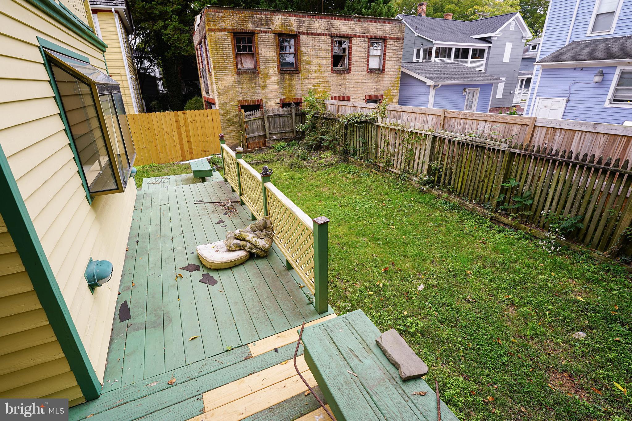 NEWTOWN HISTORIC DISTRIC - Residential