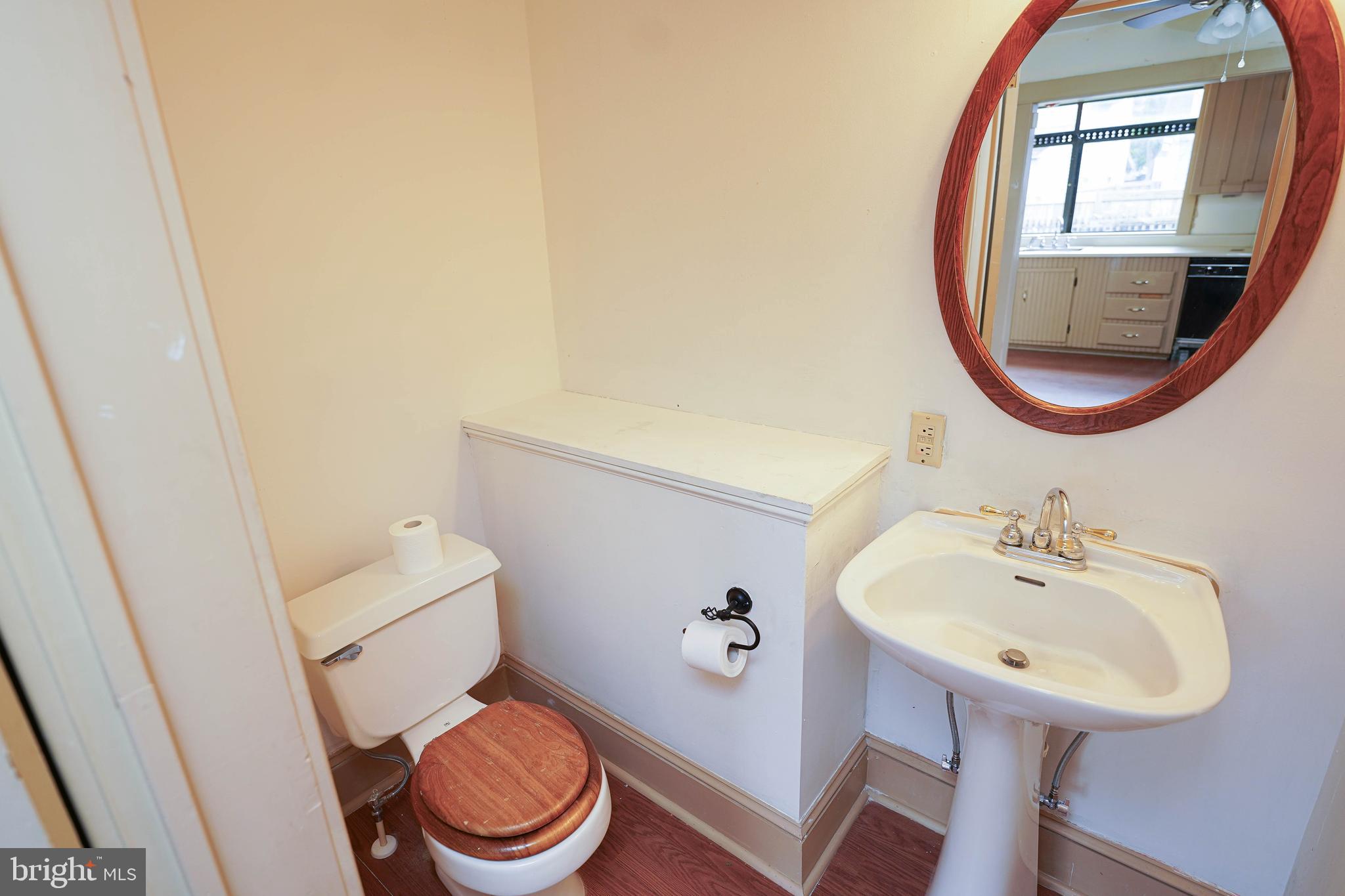 NEWTOWN HISTORIC DISTRIC - Residential