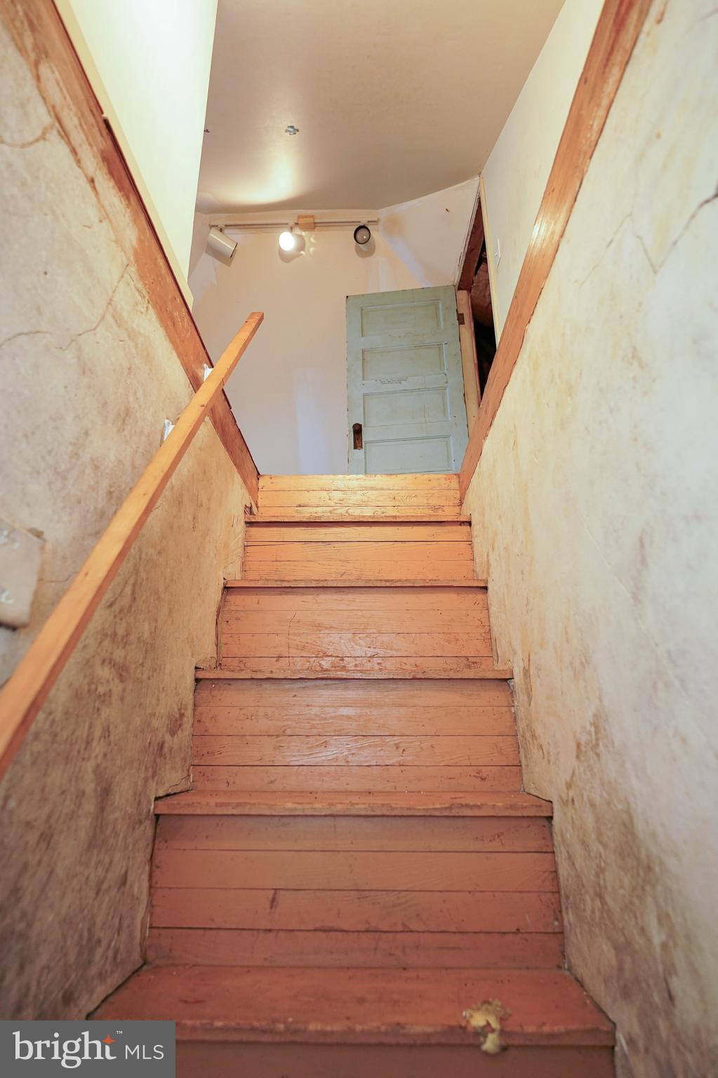 NEWTOWN HISTORIC DISTRIC - Residential