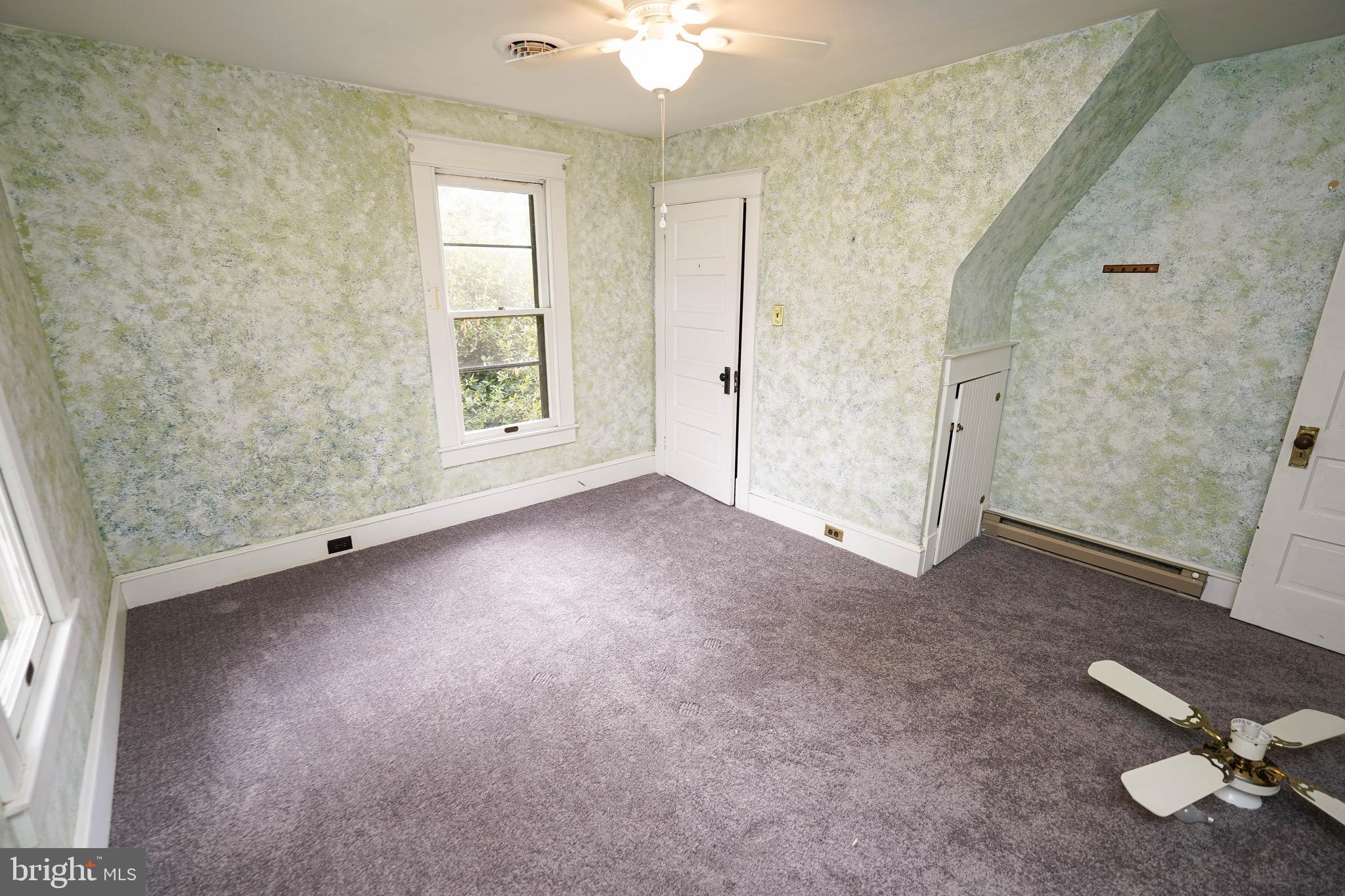 NEWTOWN HISTORIC DISTRIC - Residential