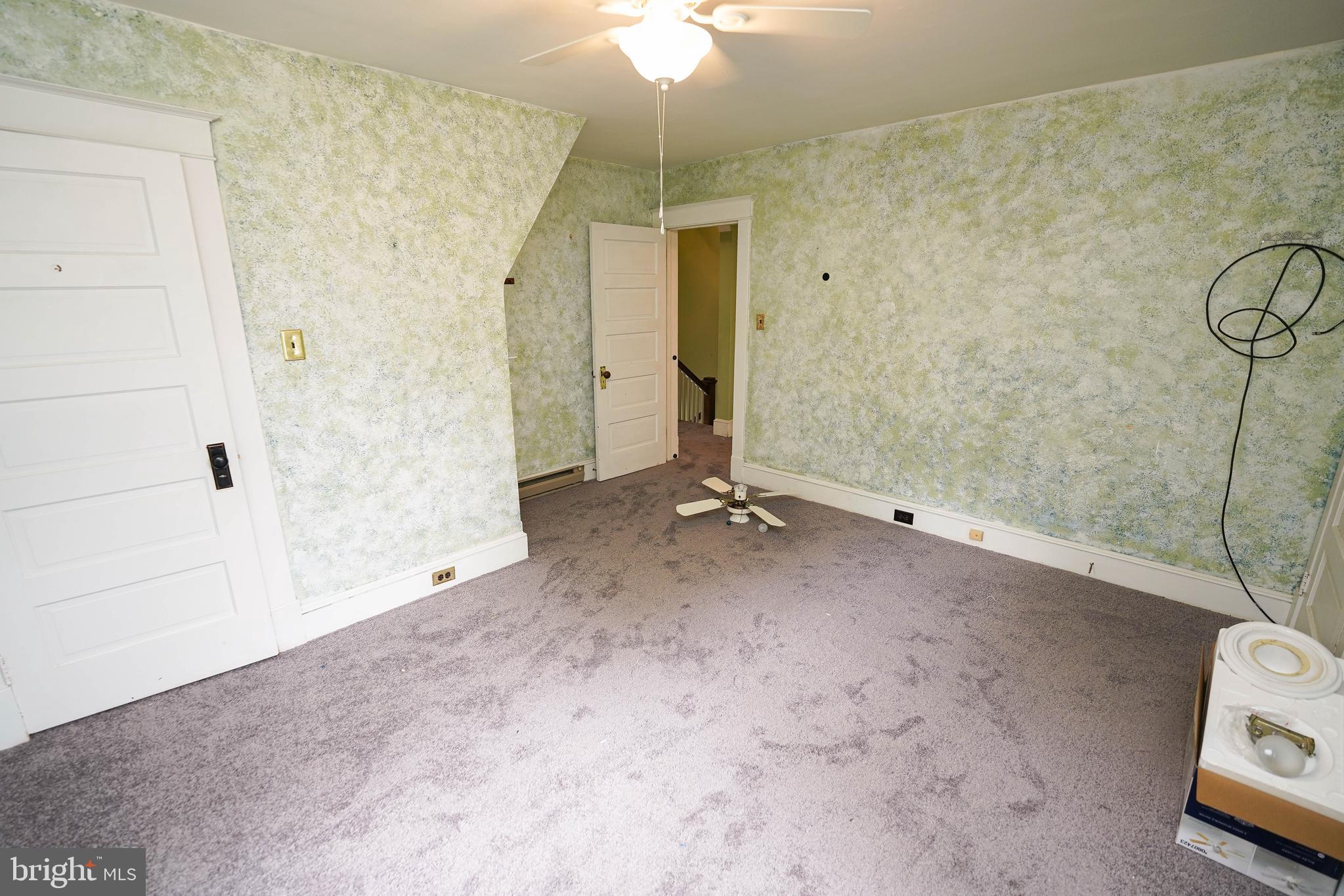 NEWTOWN HISTORIC DISTRIC - Residential