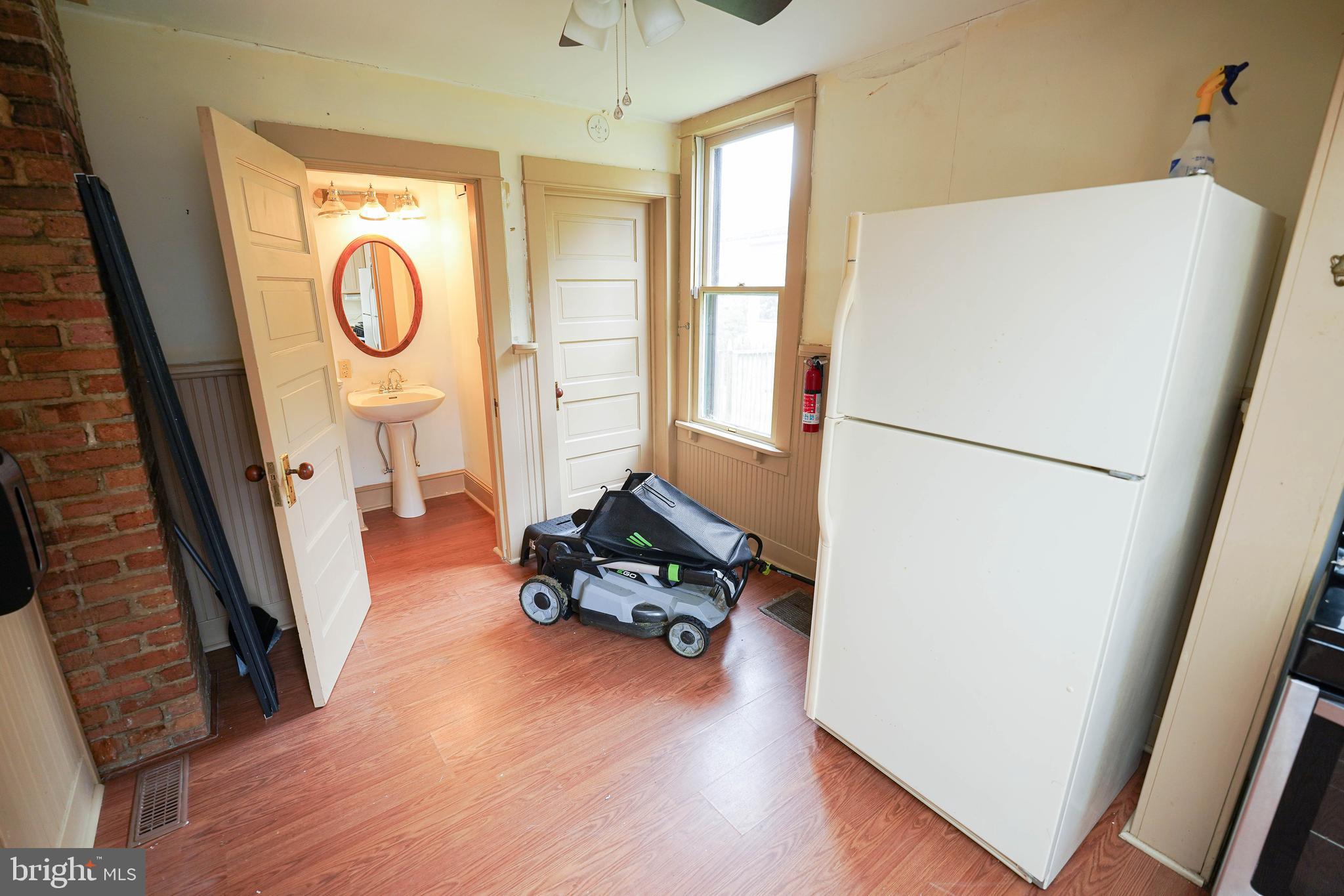 NEWTOWN HISTORIC DISTRIC - Residential