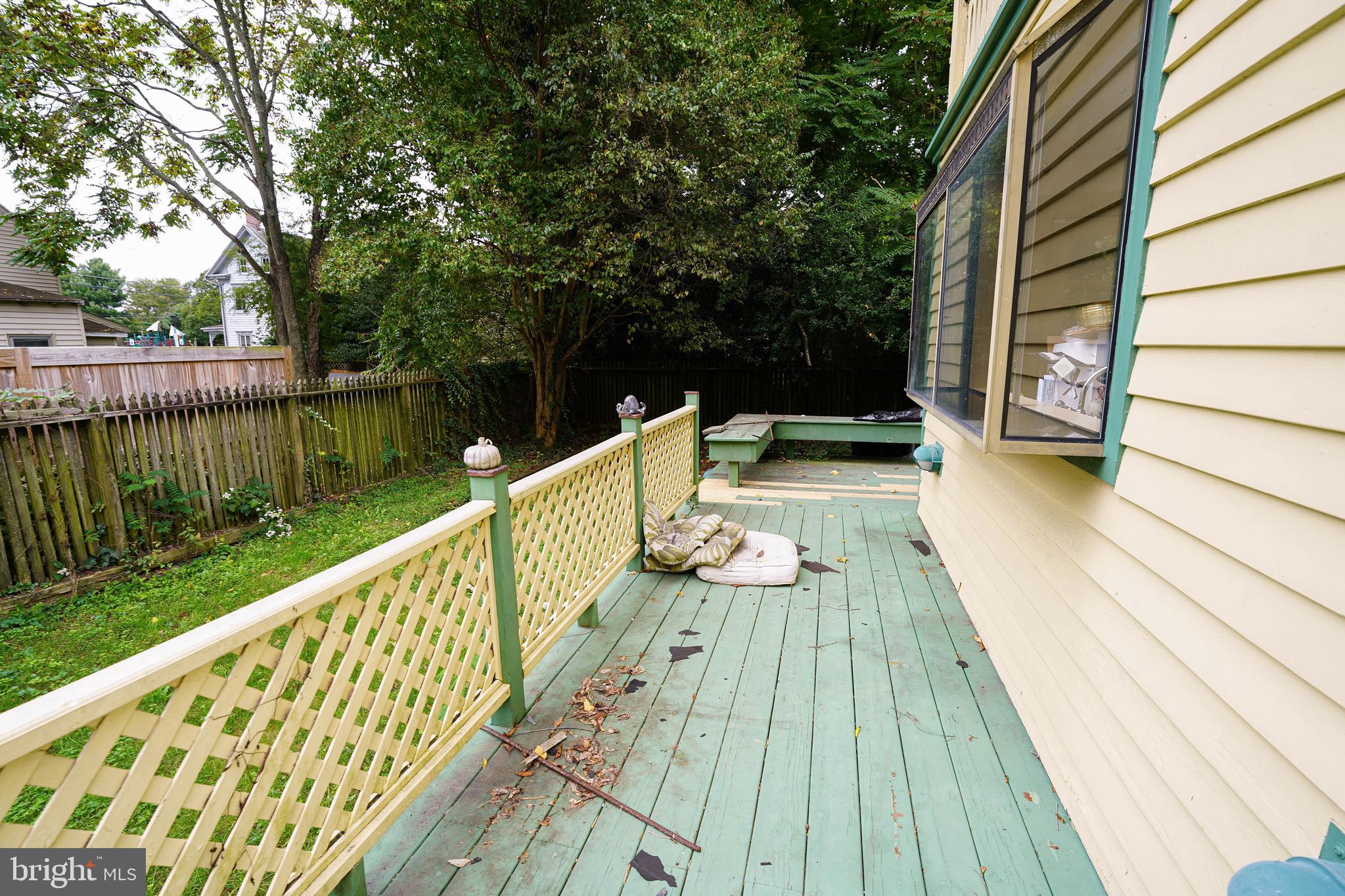 NEWTOWN HISTORIC DISTRIC - Residential