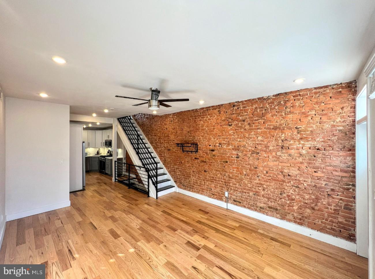 2427 SHARSWOOD STREET