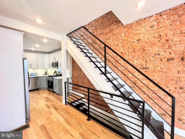 2427 SHARSWOOD STREET