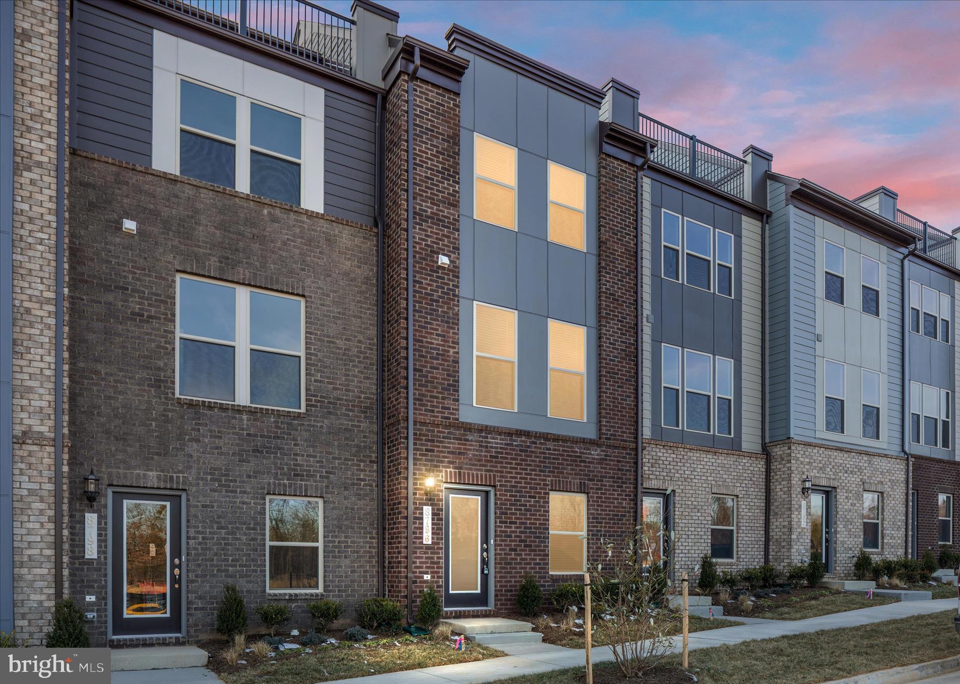 INNOVATION TOWN CENTER - Residential Lease