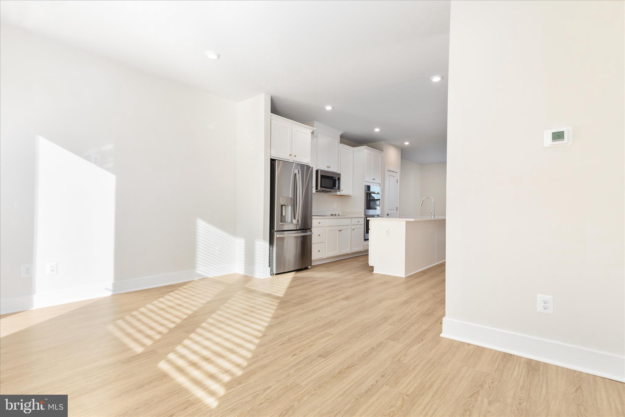 INNOVATION TOWN CENTER - Residential Lease