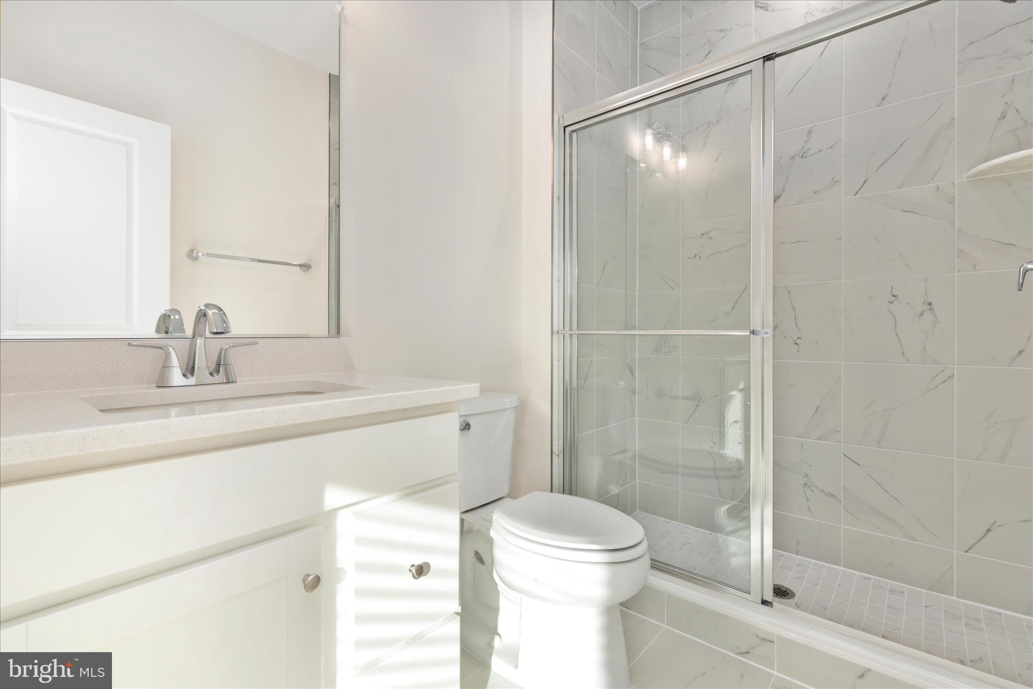 INNOVATION TOWN CENTER - Residential Lease