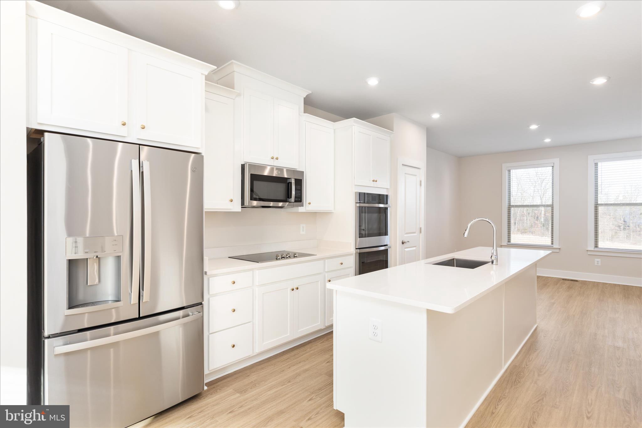 INNOVATION TOWN CENTER - Residential Lease