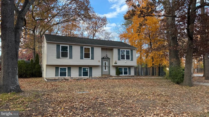 Welcome to this spacious 5-bedroom, 2 bath split foyer home set on a large corner lot in the heart of Waldorf. This home features fresh paint, new appliances, and updated bathrooms, offering comfortable, living. The upper level opens to a deck that overlooks a fully fenced backyard with a firepit and storage shed—great for entertaining, gardening, or relaxing outdoors. With a flexible layout and plenty of space inside and out, this home is easy to  add your personal special touches to make it your own.  Also features 2 (one on each level) washer dryer units (each machine washes and dries laundry in one machine!) 
Conveniently located close to shopping, dining, and everyday essentials, with an easy commute to Washington, D.C., Joint Base Andrews/Bolling, National Harbor, Northern Virginia, and points south.