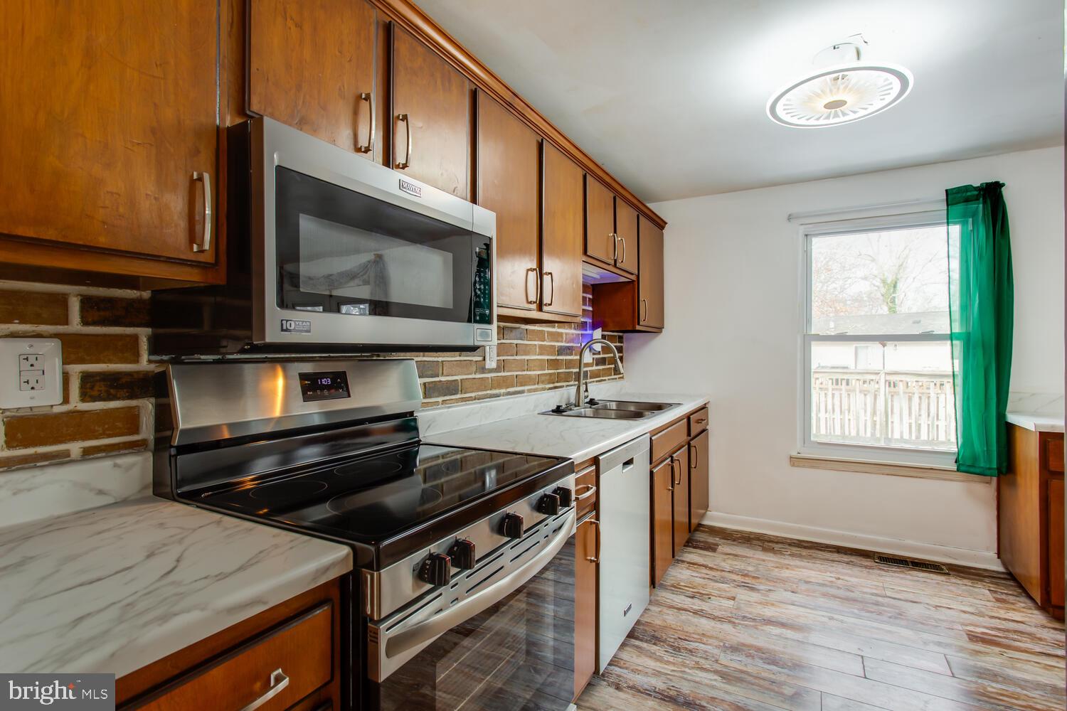 BANNISTER - Residential