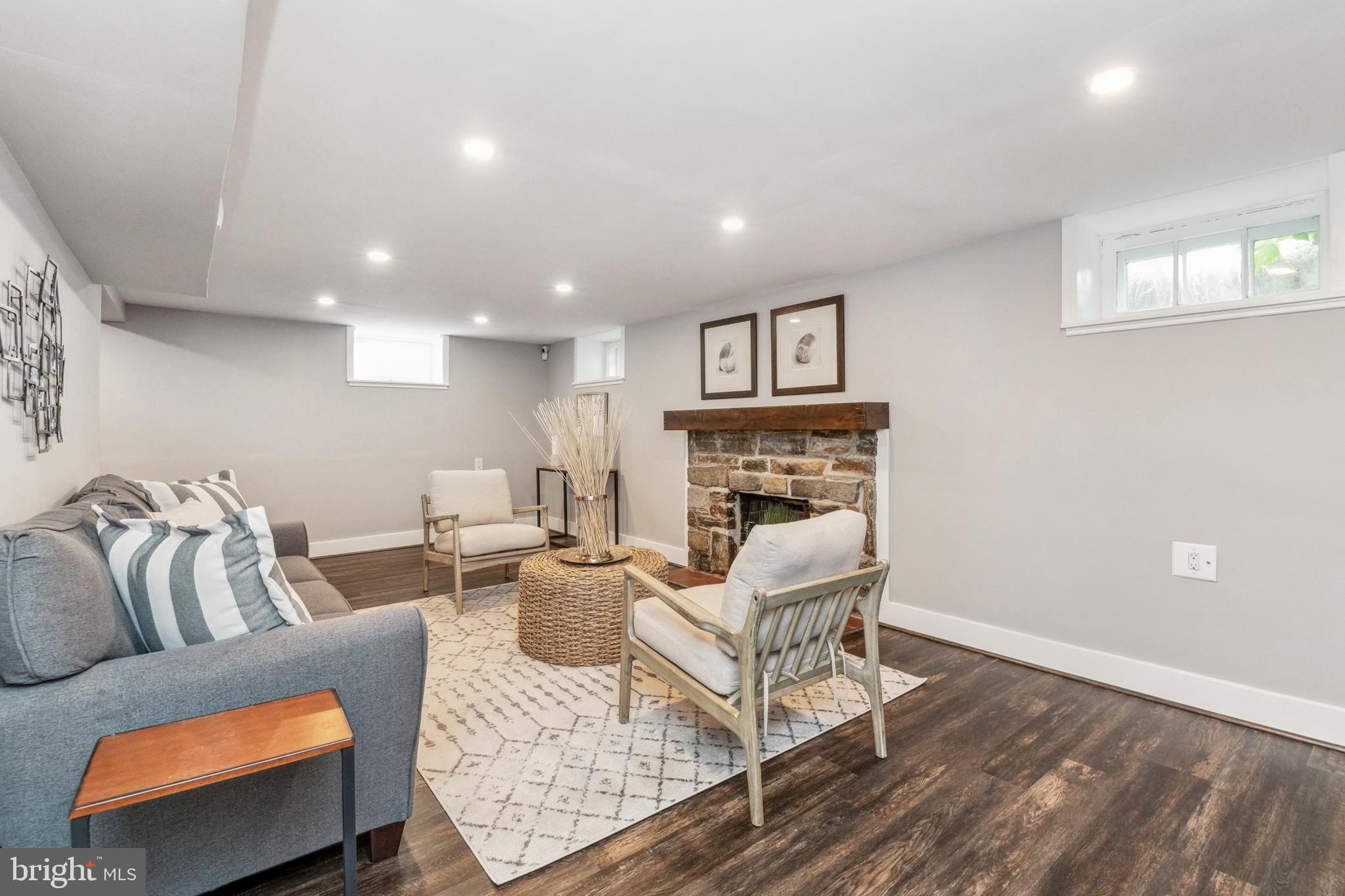 STONELEIGH - Residential