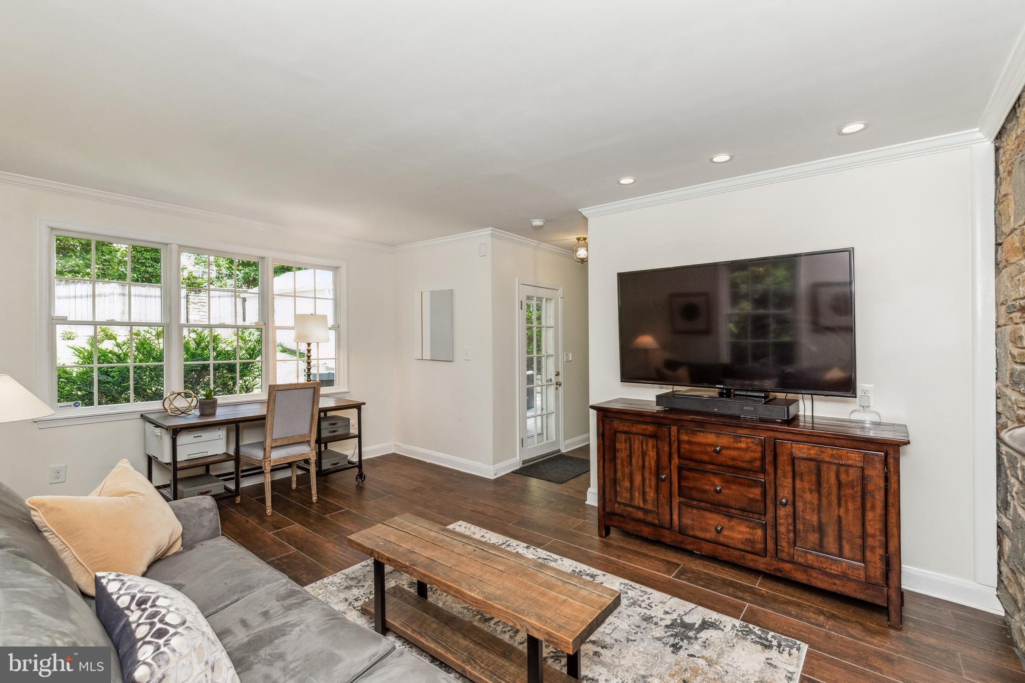 STONELEIGH - Residential