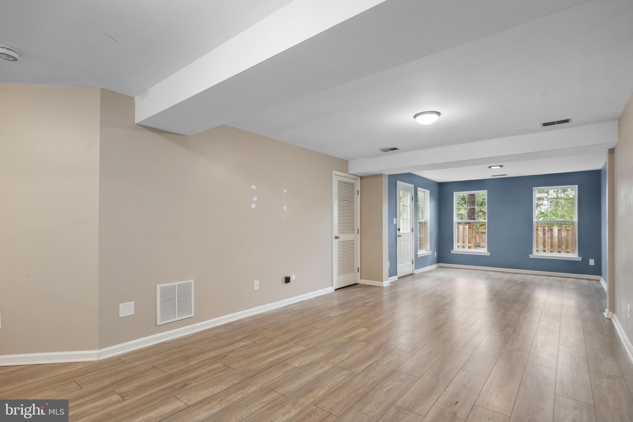 GREENHILL CROSSING - Residential