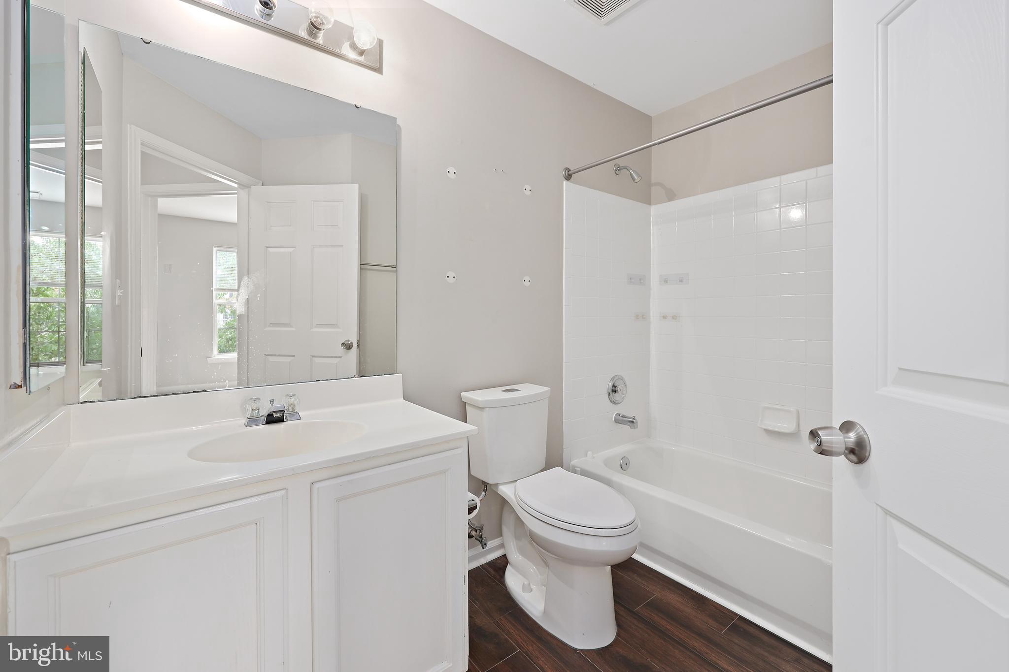 GREENHILL CROSSING - Residential