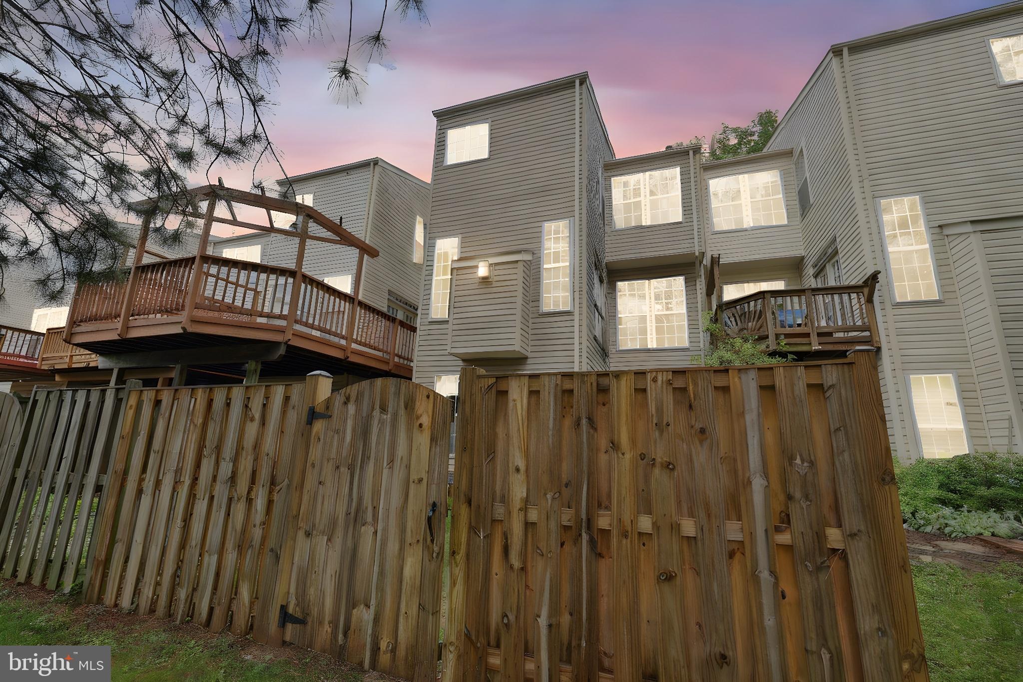 GREENHILL CROSSING - Residential