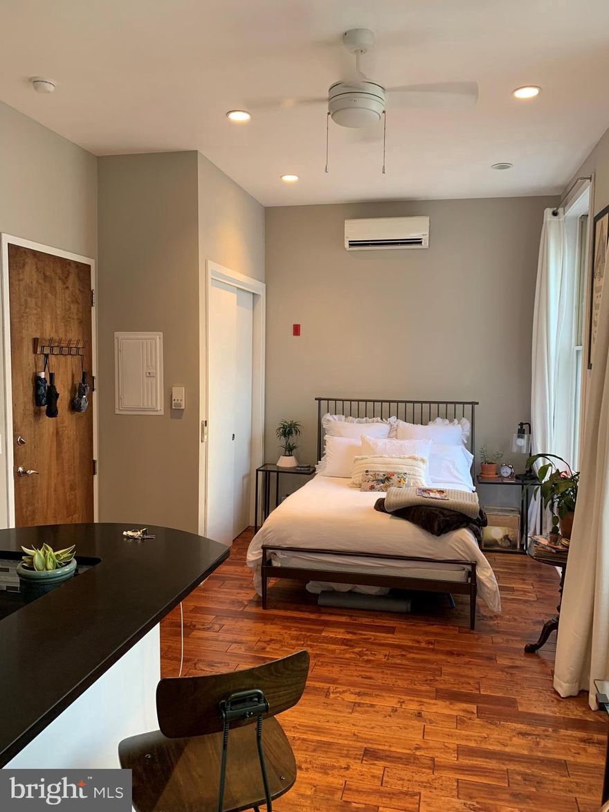 Renovated studio one half block from Rittenhouse Row! This studio boasts birch wood floors throughout, exposed brick walls and energy efficient windows. The kitchen features white slab cabinetry, granite countertops, glass and ceramic tile backsplash and stainless steel appliances. There is an open floorplan perfect for entertaining. The bathroom has a wood vanity with marble countertop, porcelain tile with glass mosaic accents and tub/shower with rain shower head. Additional highlights include a W/D, secure entry through an intercom and recessed lighting throughout. Rittenhouse Square is ranked the 6th best neighborhood in North America. The neighborhood boasts 175 restaurants and 199 retailers within a three block radius. Just a short walk from Rittenhouse Square is Avenue of the Arts, the Market Street office corridor and University City. 30th Street Station and Philadelphia International Airport are just minutes away.