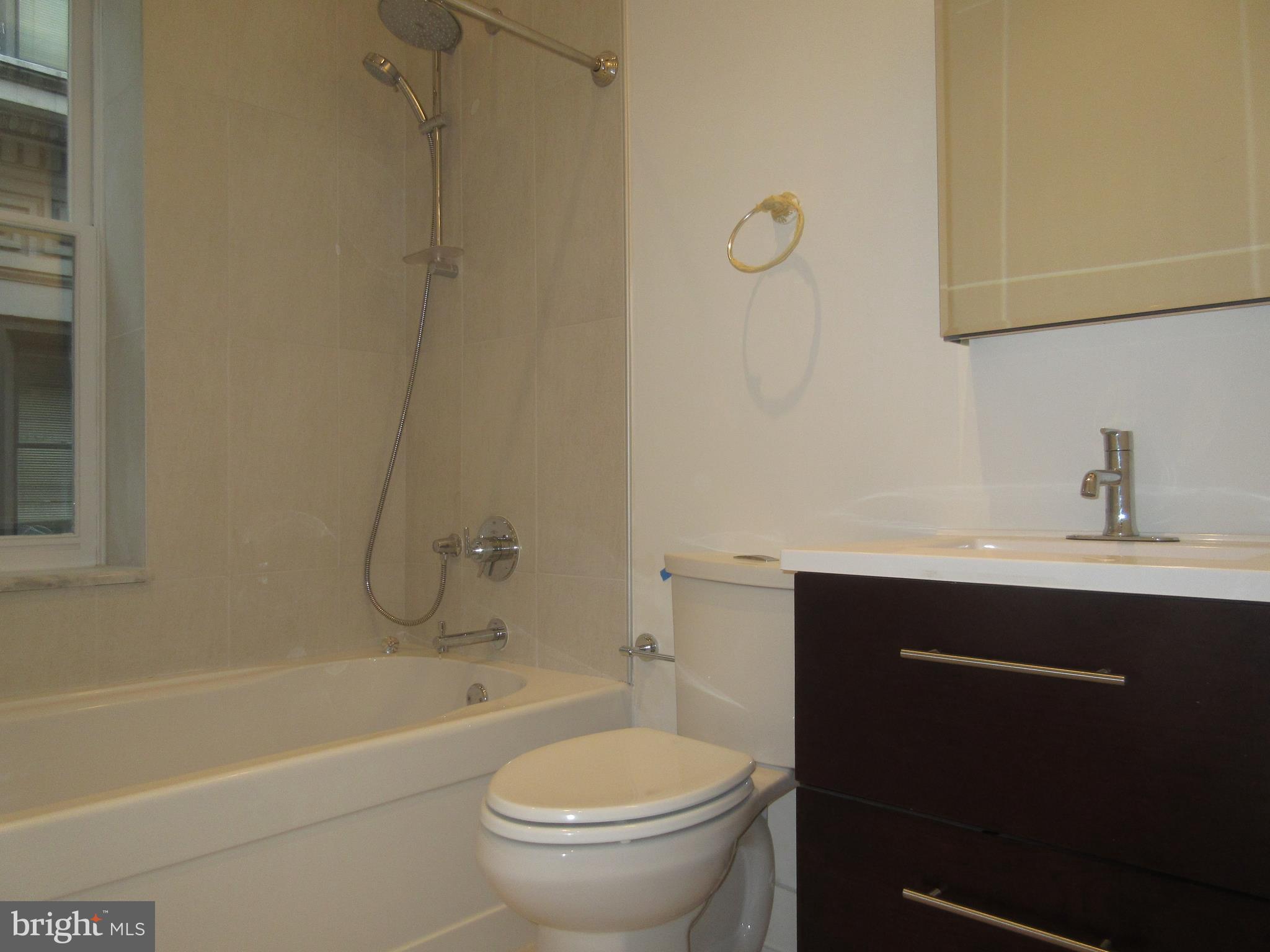 RITTENHOUSE SQUARE - Residential Lease