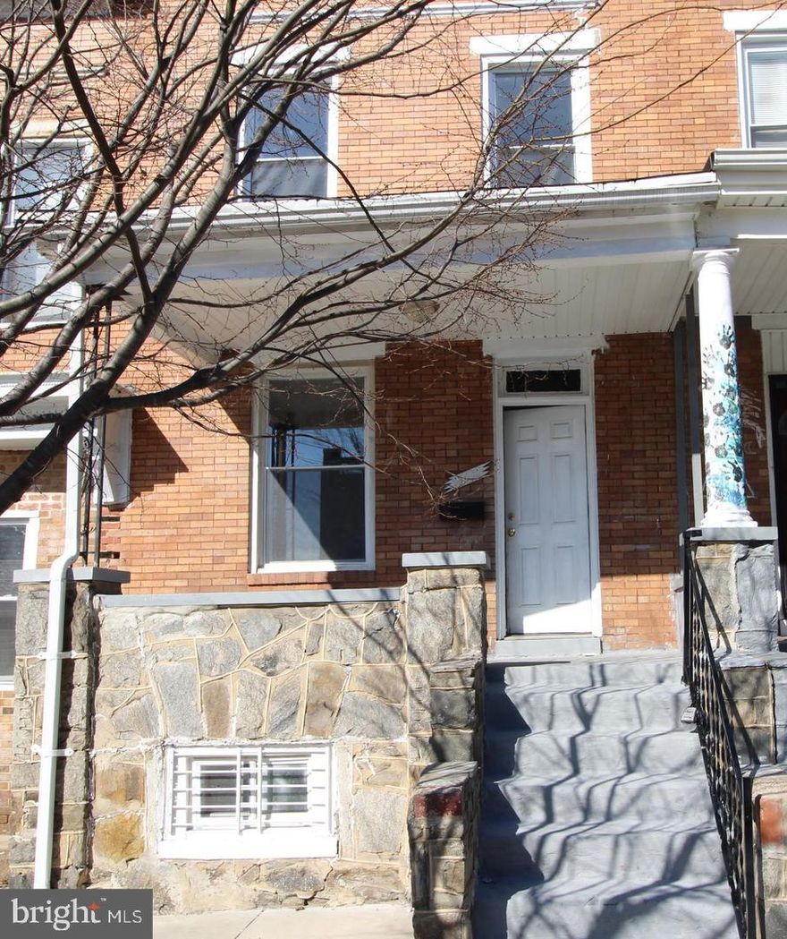Check out this 2-bedroom, 1-bath townhouse, which features a covered front porch, wood-look laminate flooring throughout the main and second levels, and a formal living and dining room. The partially finished basement includes a utility room with a washer and dryer that convey. Recent upgrades include a newer furnace and hot water heater. Enjoy the fenced backyard, perfect for relaxing or entertaining. Whether you're an investor or a homebuyer, this property is move-in ready and sold "AS IS." Don’t miss this opportunity—schedule your showing today!

Cardinal Title Group is the seller's preferred title company.