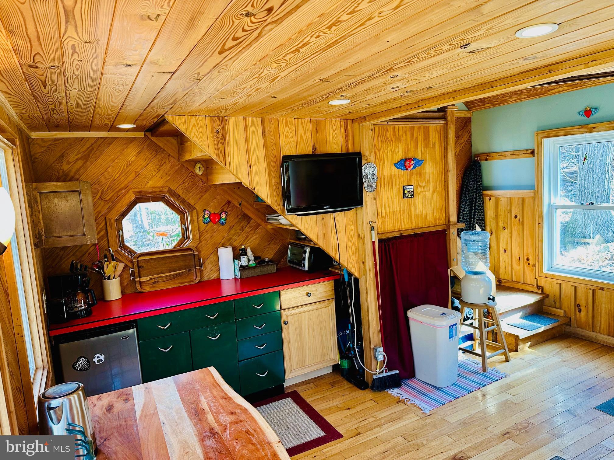 WHITE CLIFFS - Residential