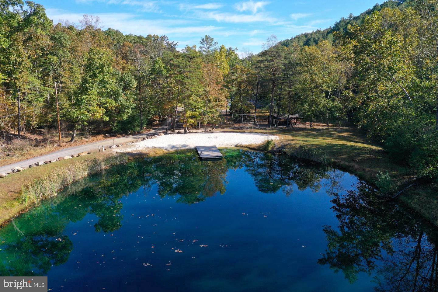WHITE CLIFFS - Residential