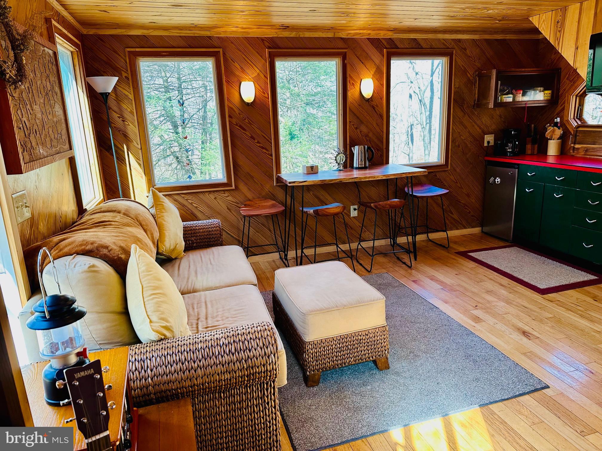 WHITE CLIFFS - Residential