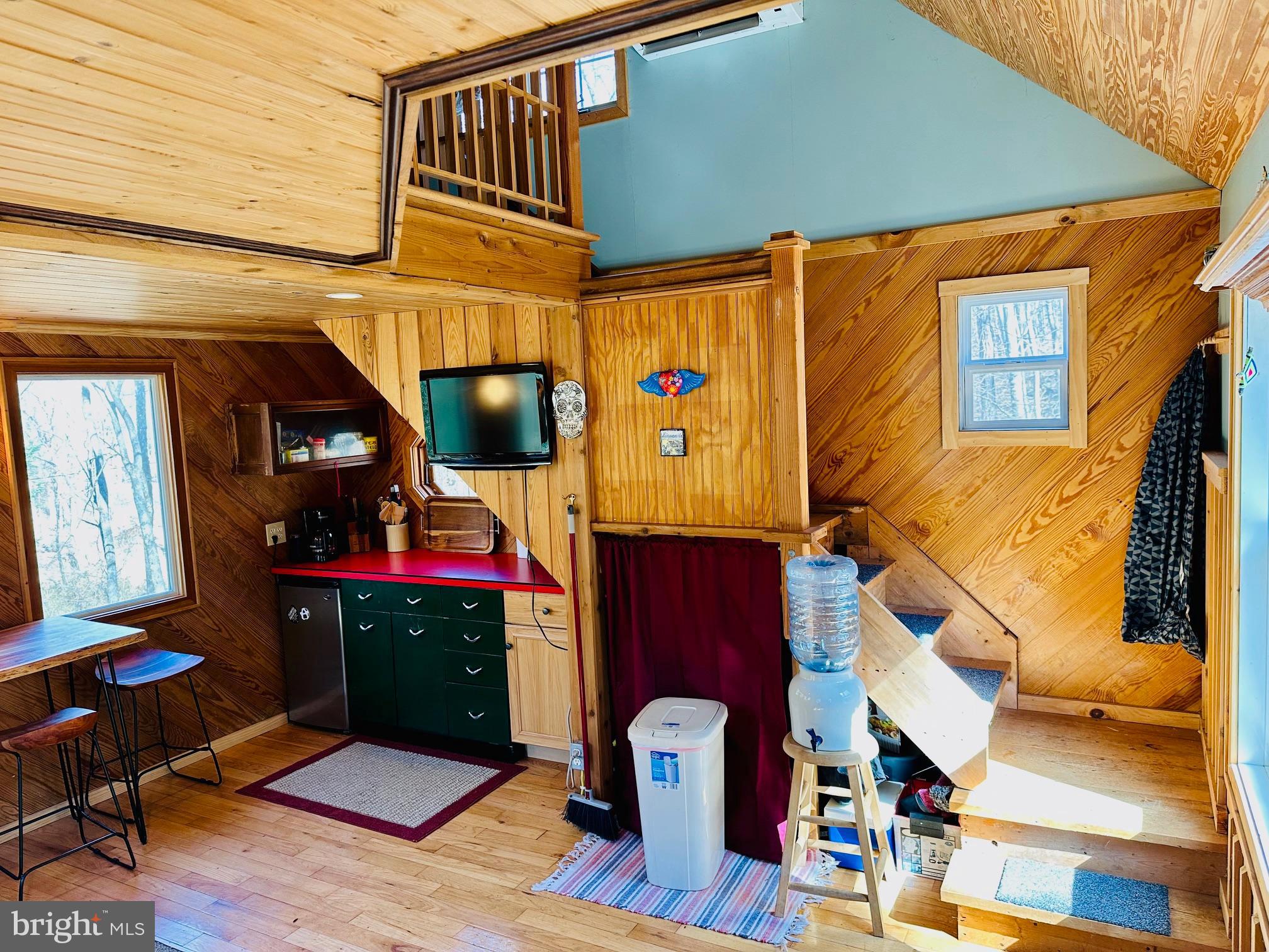 WHITE CLIFFS - Residential