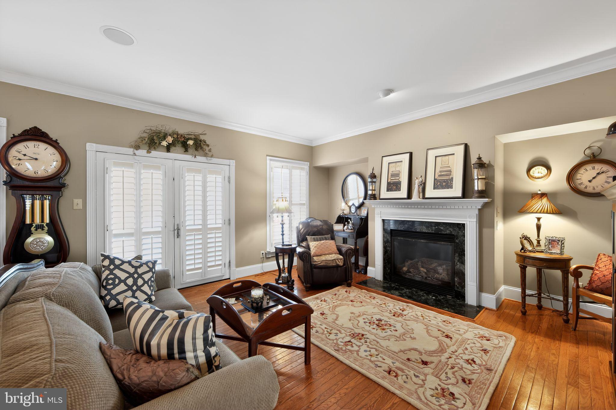 EAGLEVIEW - Residential