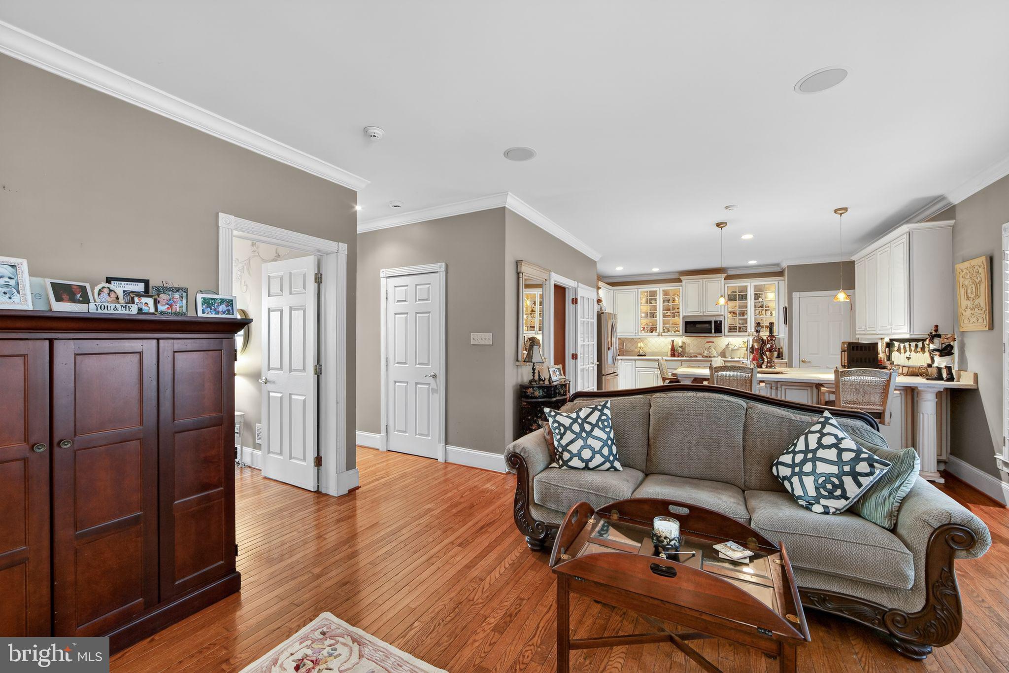 EAGLEVIEW - Residential