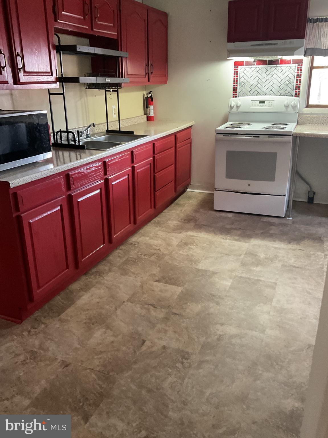 FRACKVILLE - Residential