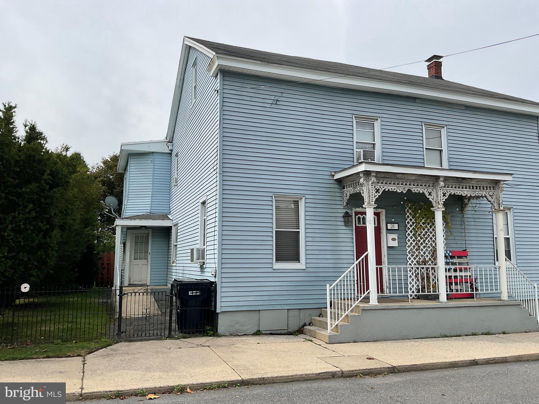 FRACKVILLE - Residential