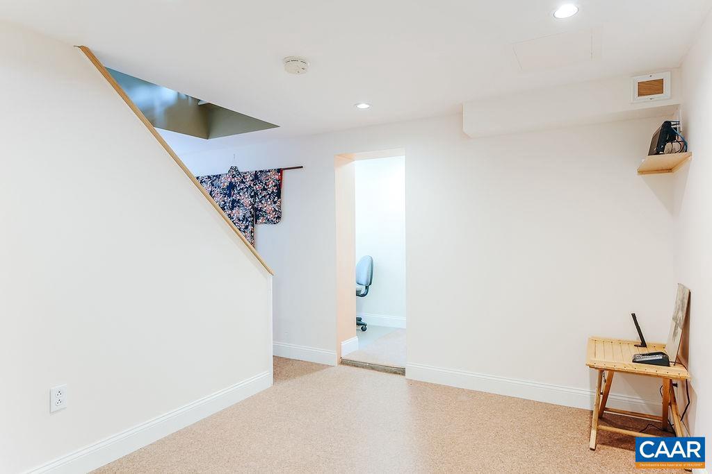 LOCUST GROVE - Residential