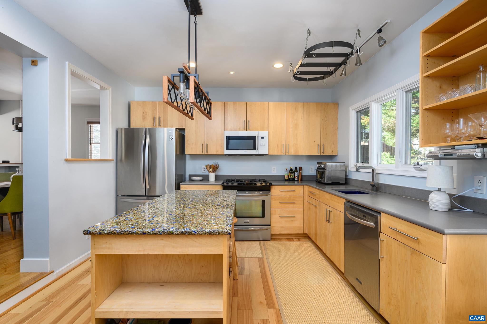 LOCUST GROVE - Residential