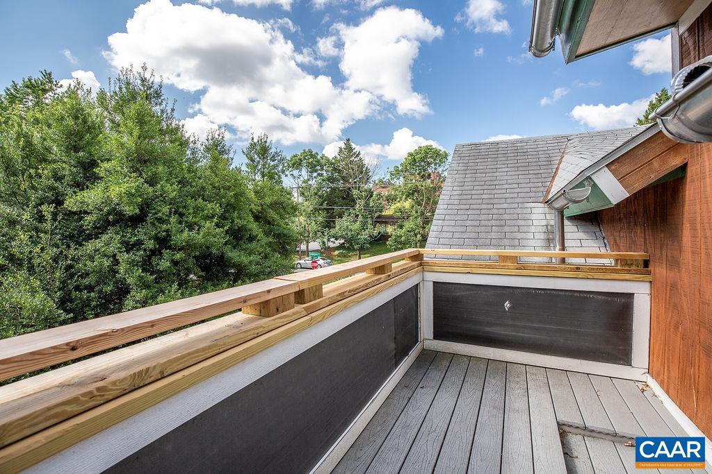 LOCUST GROVE - Residential