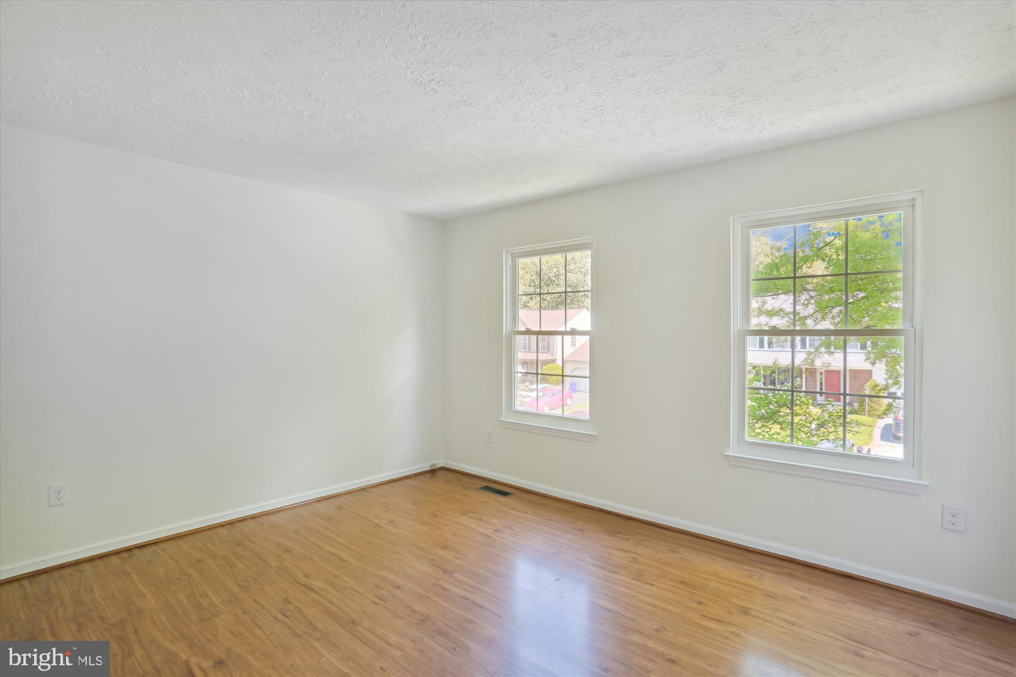 DUFIEF MILL ESTATES - Residential