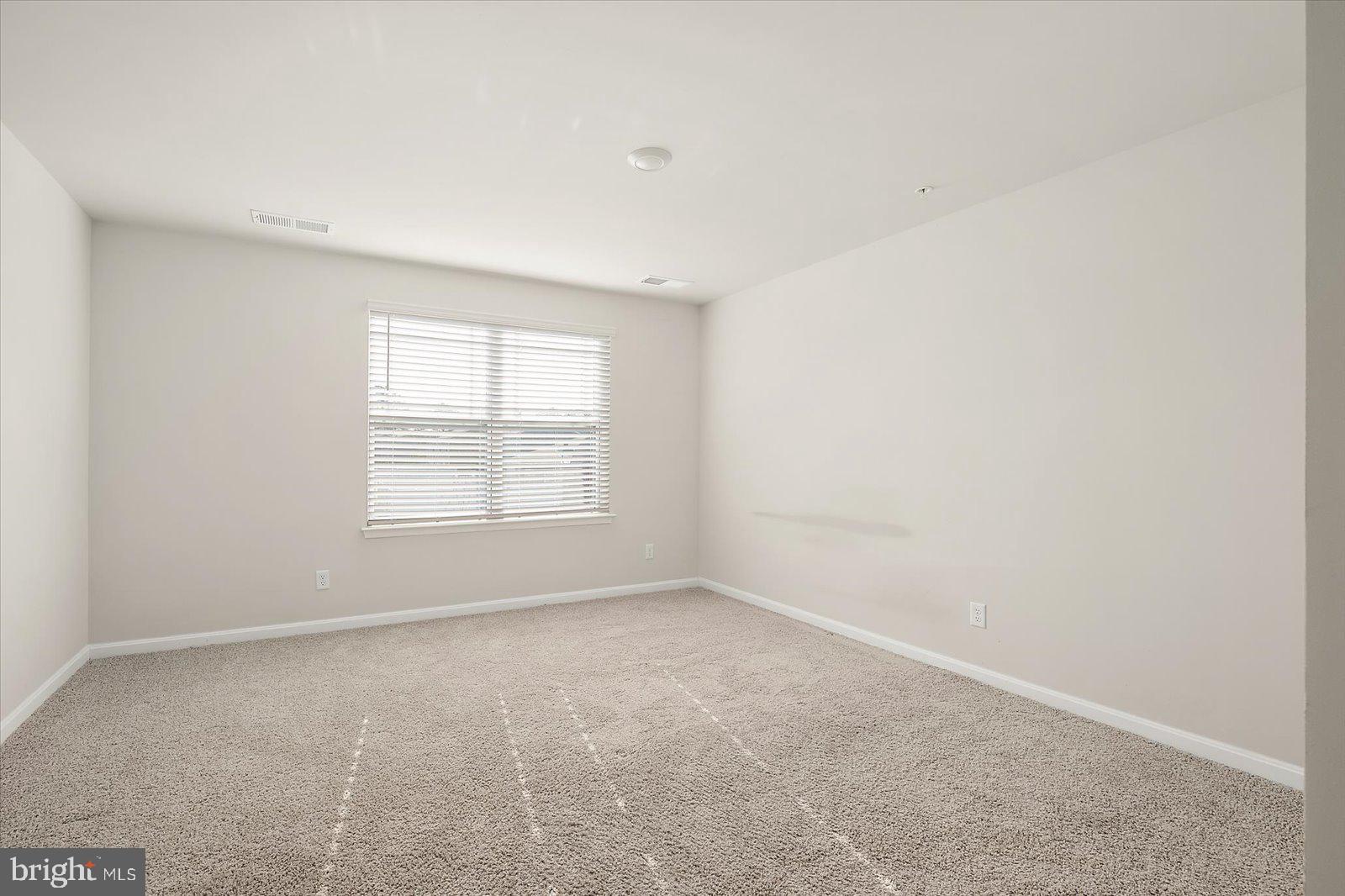 HUNTINGFIELDS - Residential